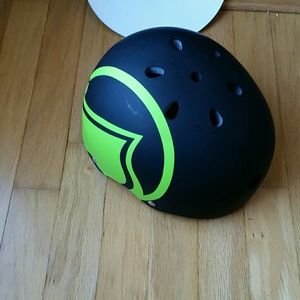 Liquid force wakeboard helmet